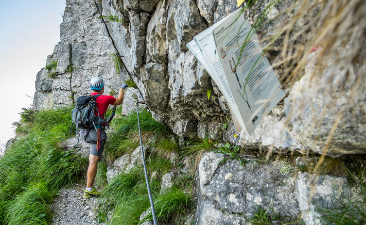 Am Einstieg des Pidinger Klettersteigs